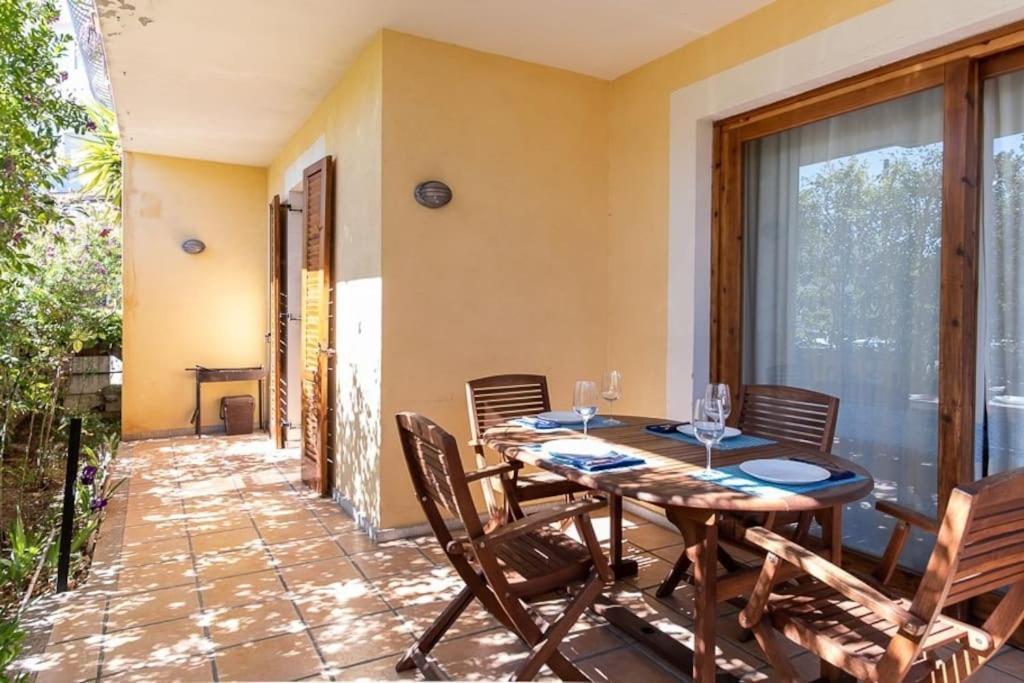 Luisa Sunny House Apartment ซานตามาเรีย นาวาร์เรเซ ภายนอก รูปภาพ