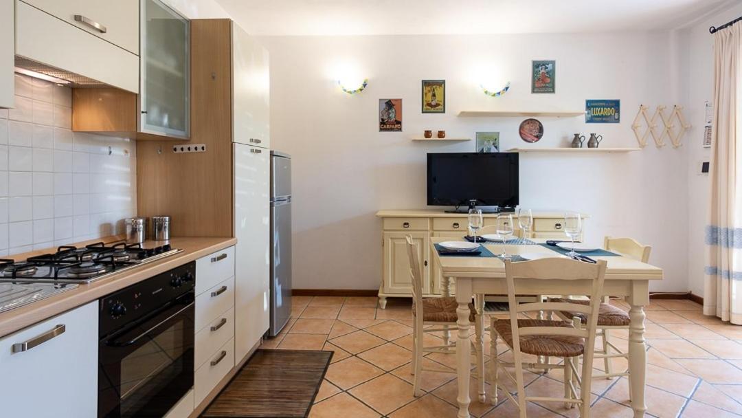 Luisa Sunny House Apartment ซานตามาเรีย นาวาร์เรเซ ภายนอก รูปภาพ