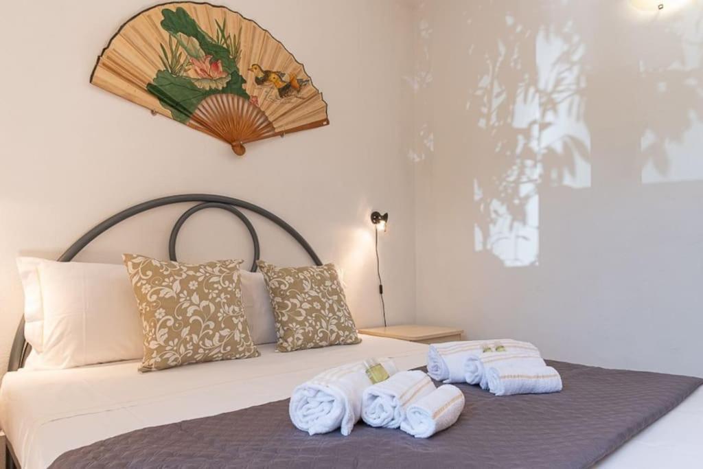 Luisa Sunny House Apartment ซานตามาเรีย นาวาร์เรเซ ภายนอก รูปภาพ