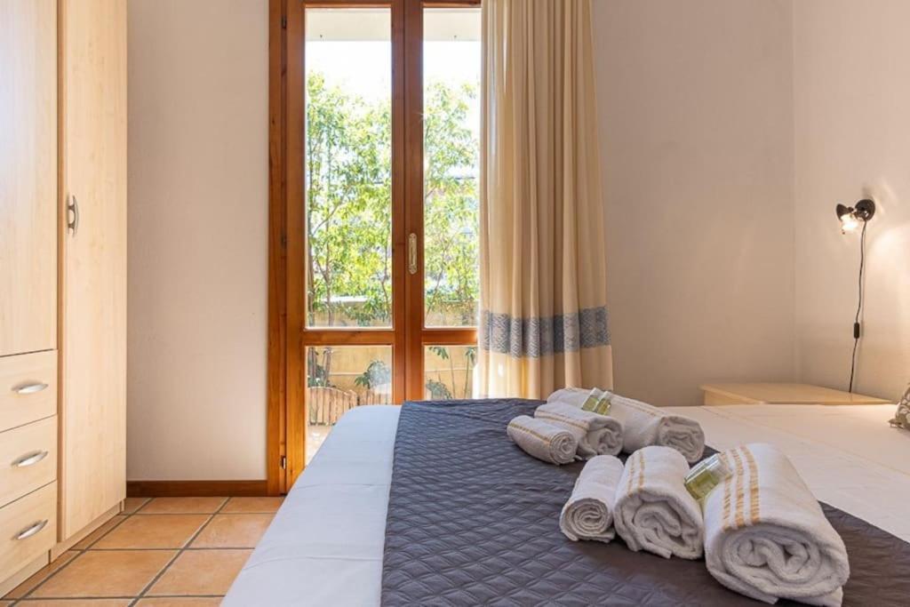 Luisa Sunny House Apartment ซานตามาเรีย นาวาร์เรเซ ภายนอก รูปภาพ